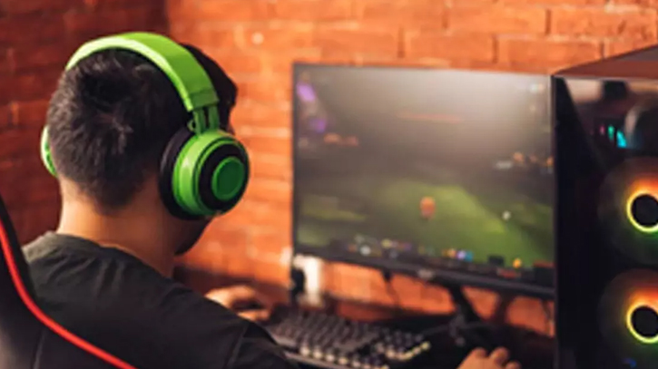 Video gamers may suffer irreversible hearing loss and tinnitus: Study