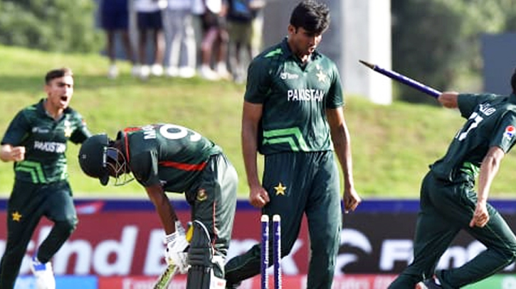 Bangladesh eliminated from super six after losing to Pakistan