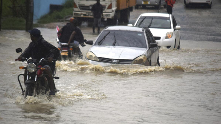 40 people dead and displace thousands in Kenya and Somalia flood