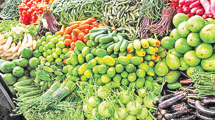 Bumper vegetable output makes Manikganj farmers happy