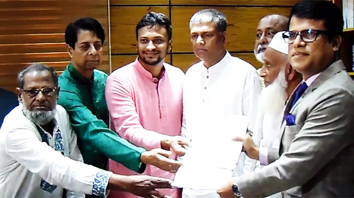 Shakib Al Hasan submits nomination paper