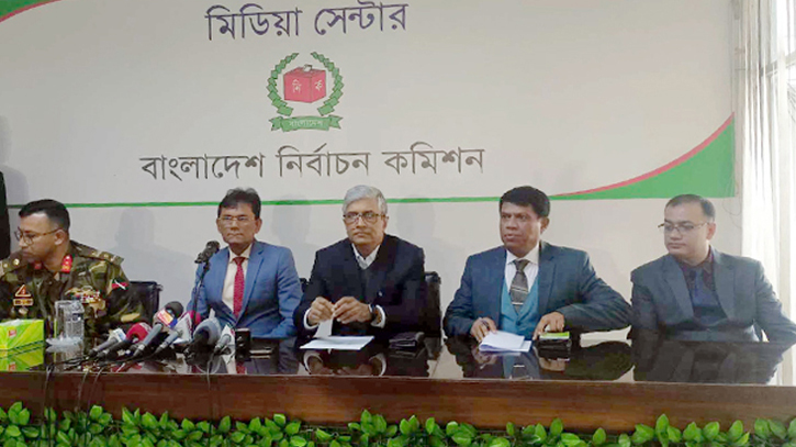 Bangladesh now has over 12.17 crore voters : EC