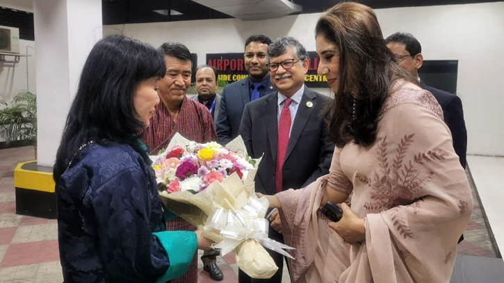 Queen Mother of Bhutan received at Dhaka Airport