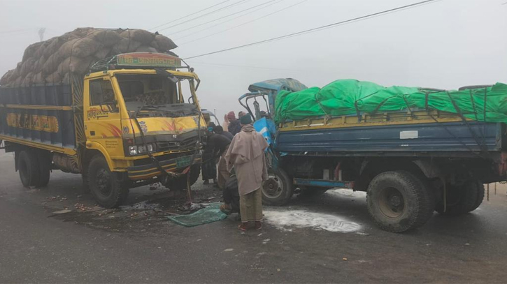 Truck-pickup van collision leaves 3 dead in Mymensingh