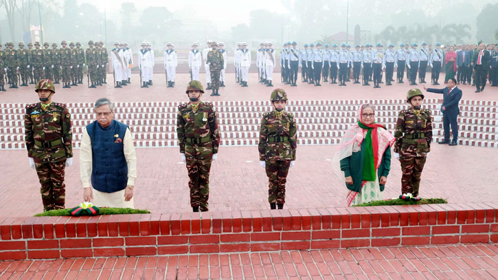 PM and President pay tribute at the National Memorial in Savar