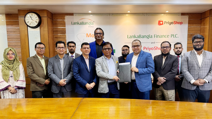 PriyoShop  and LankaBangla Collaborate with retailers