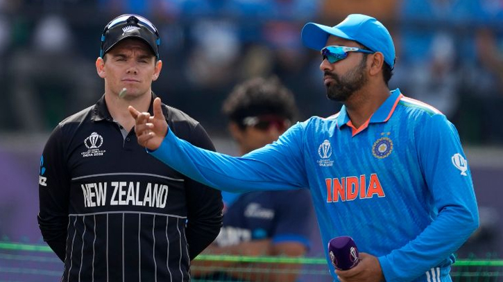 India wins toss and opts to bowl against New Zealand