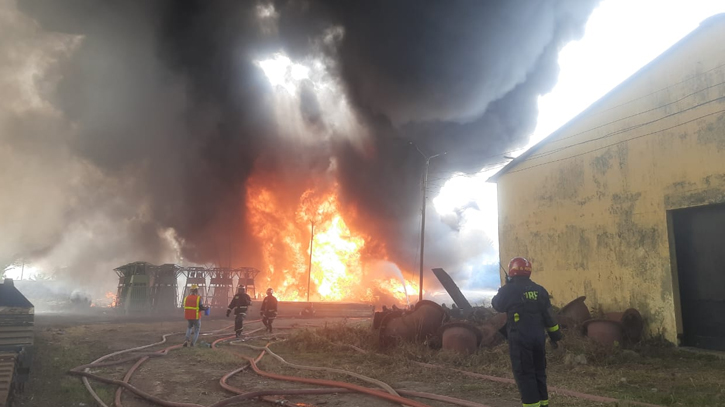 Fire at BIWTA warehouse in Narayanganj