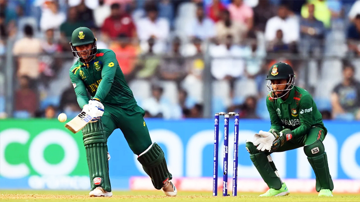 South Africa posts a massive total against Bangladesh