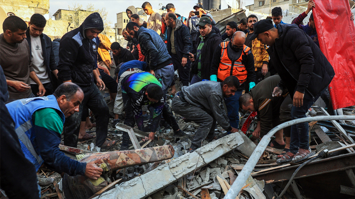 Israeli strike kills 76 members in one Gaza family