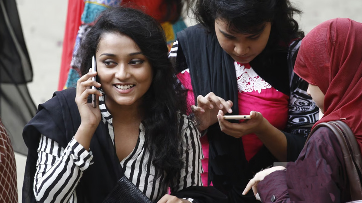 Internet users in BD reach 131 mln as of 2023