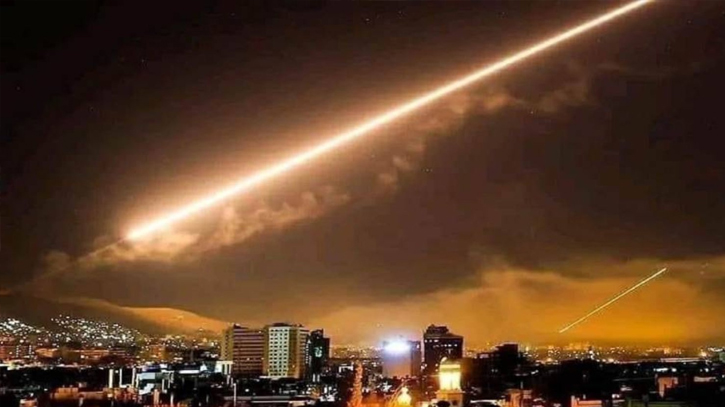 Israeli strikes hit the outskirts of Damascus