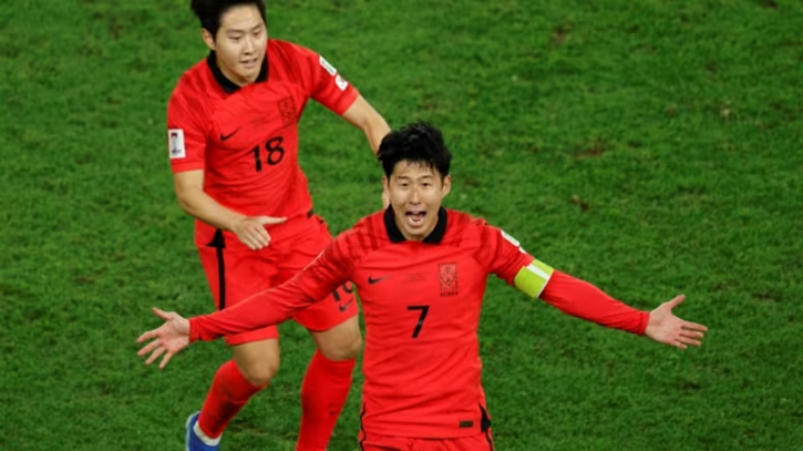 ’Zombie football’ keeps Son and South Korea alive at Asian Cup