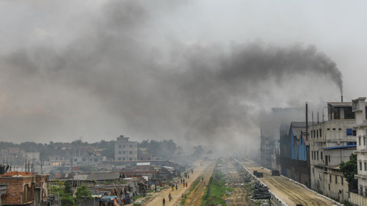 Khulna city grapples with polluted air; COPD, asthma patients on the rise