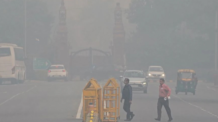 Primary schools in Delhi to remain closed as air pollution worsens