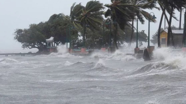 Cyclone Hamoon intensifies into severe cyclonic storm : BMD