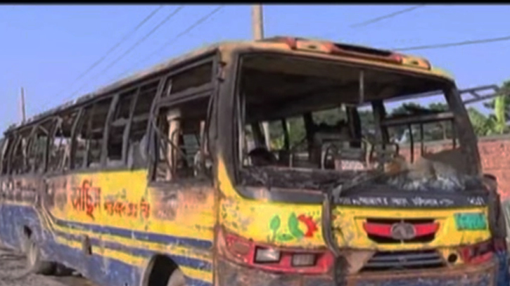 Helper burnt to death as vehicle set on fire in Demra