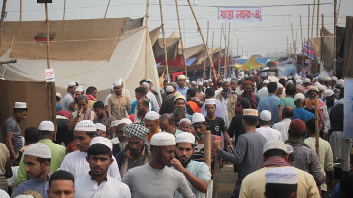 Devotees converging on Ijtema ground