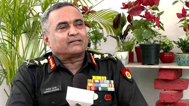Indian Army Chief arrives in Dhaka