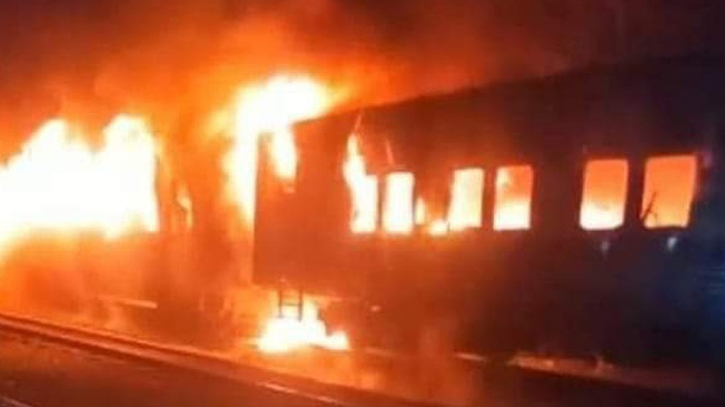 Case filed over burning train compartments in Jamalpur