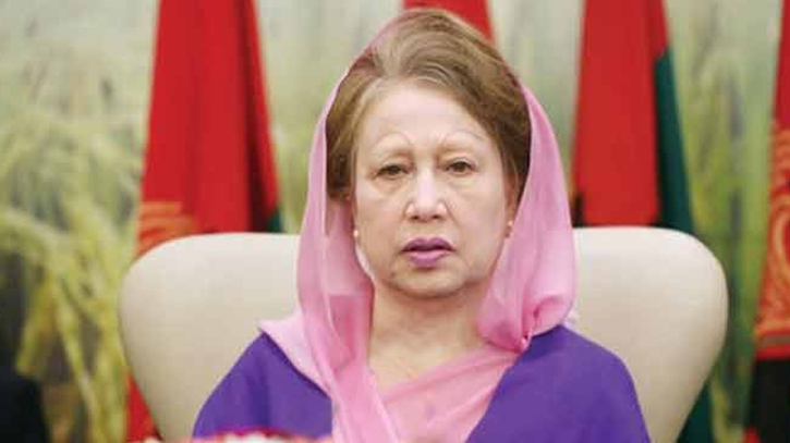 Khaleda Zia moved to CCU from cabin at Evercare Hospital