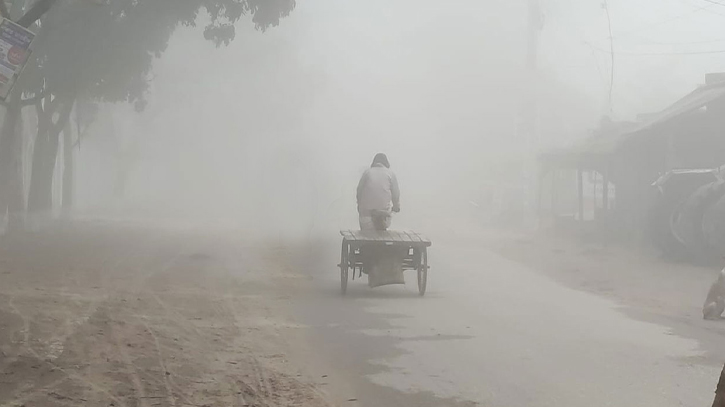 Dense fog coupled with cold disrupts daily life in Kurigram