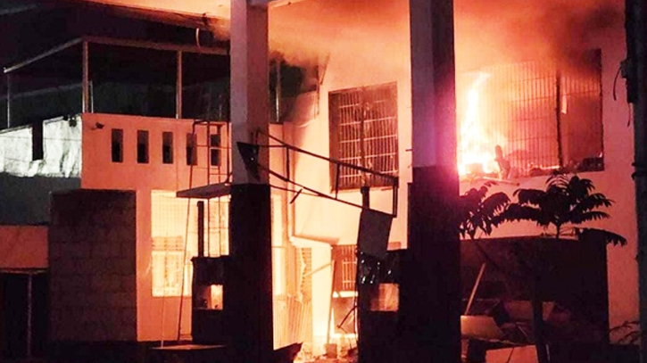 Fire breaks out at petrol pump in Dhaka’s Mohakhali