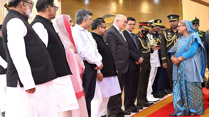 PM Sheikh Hasina arrives in Qatar to join UN conference on LDCs