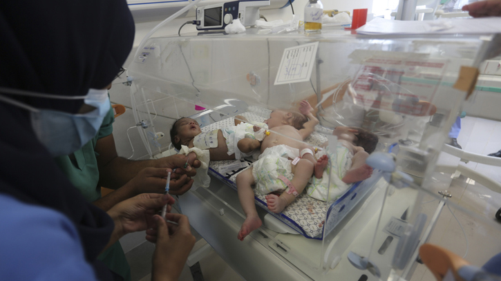 31 premature babies evacuated from Gaza’s largest hospital