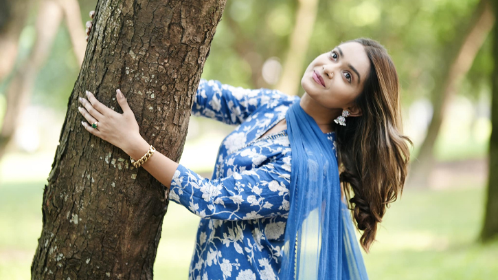 Tanjin Tisha to make debut in Tollywood as well