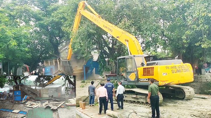 মুন্সিগঞ্জে ধলেশ্বরীর তীরে অর্ধশতাধিক অবৈধ স্থাপনা উচ্ছেদ