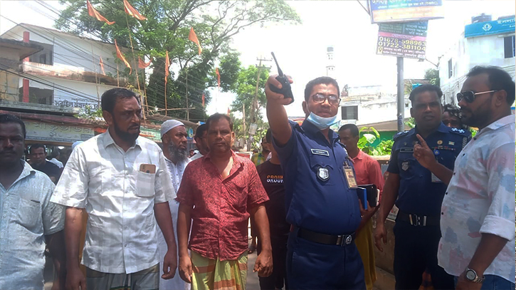 সরাইলে যানজট নিরসন ও ফুটপাত দখলমুক্ত রাখতে পুলিশি অভিযান