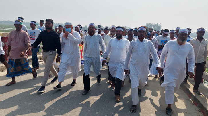 রায়পুরায় বিপ্লব ও সংহতি দিবস উপলক্ষে বর্ণাঢ্য র‍্যালি