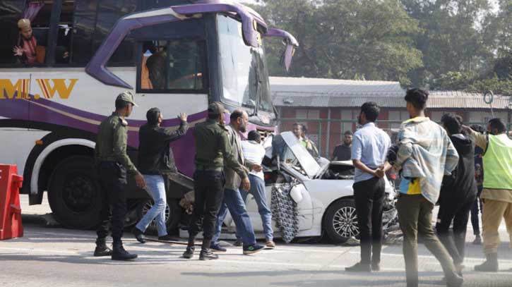 ধলেশ্বরী টোল প্লাজায় বাসচাপা : ঘাতক চালক গ্রেপ্তার