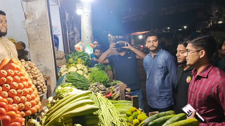 রায়পুরে নিত্যপন্যের বাজারে ইউএনও অভিযান, জরিমানা