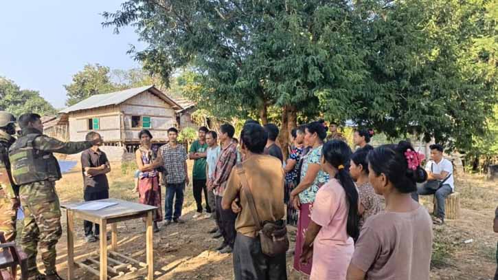 থানচিতে কেএনএফ আতঙ্কে পালিয়ে যাওয়া গ্রামে ফিরলো ১০ পরিবার