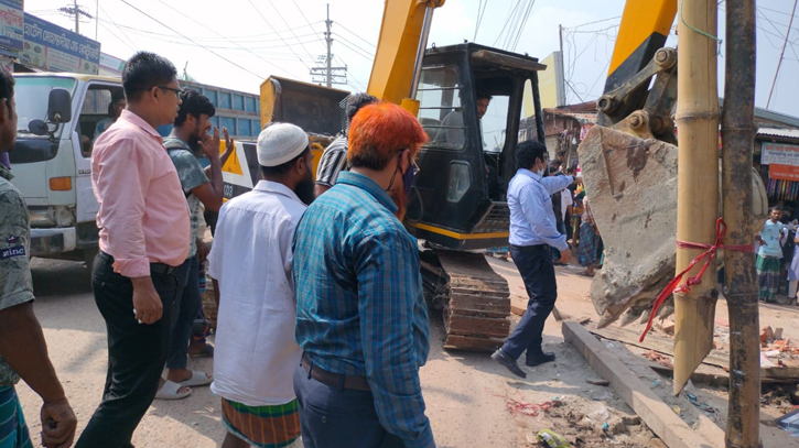 সেনবাগে ভ্রাম্যমাণ আদালতের অভিযানে সরকারি জমি উদ্ধার