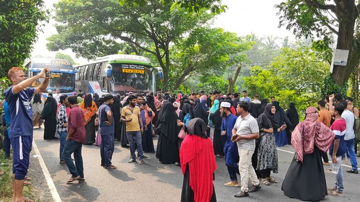 মুন্সিগঞ্জের গজারিয়ায় ঢাকা-চট্টগ্রাম মহাসড়কে অবরোধ