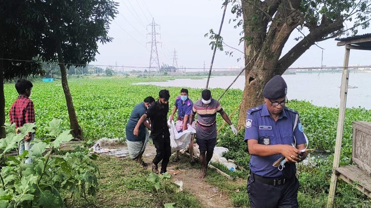 ধলেশ্বরী নদী থেকে অজ্ঞাত ব্যক্তির অর্ধগলিত মরদেহ উদ্ধার