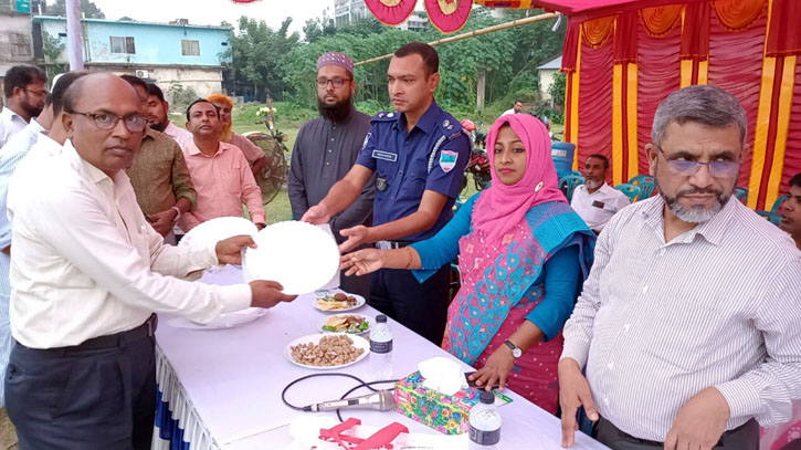 নড়াইলে স্কুল মাদরাসা ও কারিগরি শিক্ষা ক্রীড়া সমিতির পুরস্কার বিতরণ