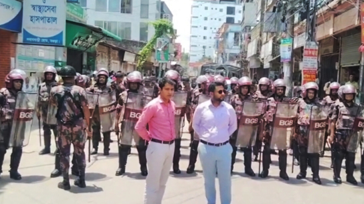 বগুড়ায় তিন প্লাটুন বিজিবি মোতায়েন, স্বাভাবিক যান চলাচল