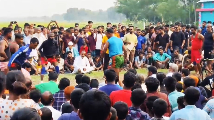 ফরিদপুরে গ্রামীণ ঐতিহ্যের লাঠি ও হা-ডু-ডু খেলা অনুষ্ঠিত