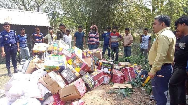 চুয়াডাঙ্গার ভোক্তা অধিকার সংরক্ষণ অধিদপ্তরের তদারকিতে দু’প্রতিষ্ঠানের মালিককে ৯০ হাজার টাকা জরিমানা