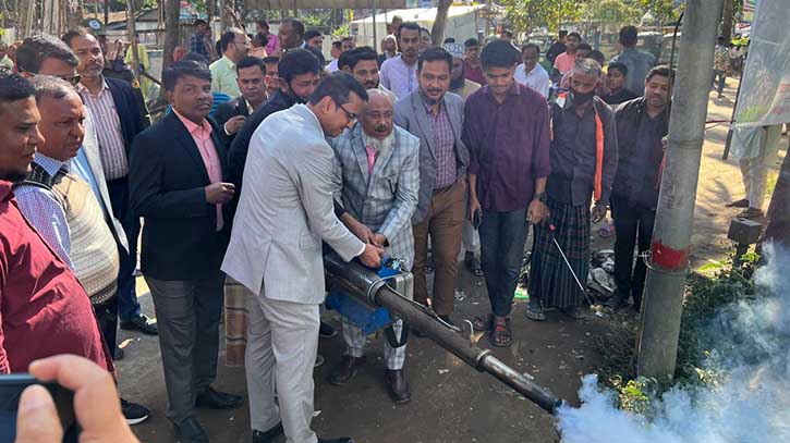 পটিয়ায় তারুণ্য উৎসবে উপজেলা পর্যায়ে মশক নিধন ও পরিচ্ছন্নতা অভিযান উদ্বোধন