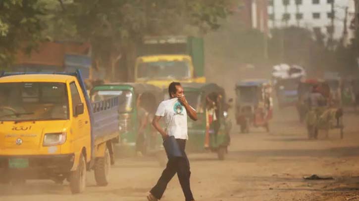 বায়ুদূষণের তালিকার শীর্ষে ঢাকা