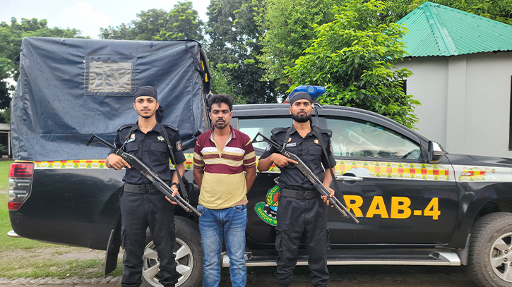 আশুলিয়ায় ১২ হাজার পিস ইয়াবা উদ্ধার, গ্রেপ্তার ১