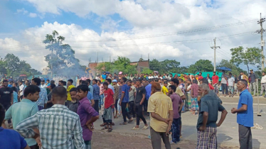 গাজীপুরে পোশাক শ্রমিকদের মহাসড়ক অবরোধ