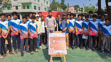 ‘৩৬ জুলাই’ স্মরণে চাটমোহরে দুই দিনব্যাপী ব্যাডমিন্টন টুর্নামেন্টের উদ্বোধন