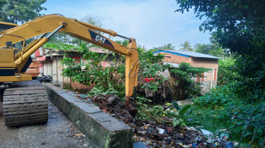 পবিপ্রবির সৃজনী ব্রীজ সংলগ্ন খালের ময়লা অপসারণ, জনমনে স্বস্তি