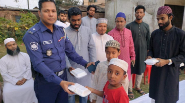 সেনবাগে ভ্রাম্যমাণ মানুষের মাঝে ইফতার বিতরণ কর্মসূচি উদ্বোধন